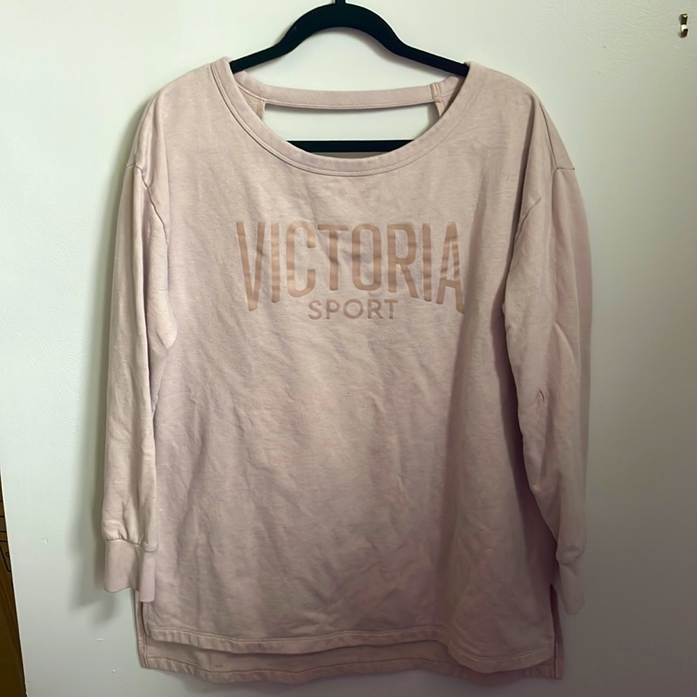 Victoria Sport cut out back workout top